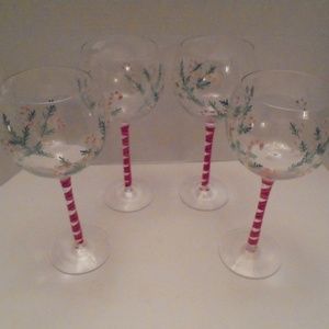 4 hand painted Christmas Water Wine Glasses